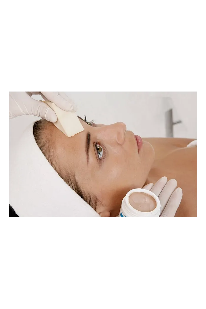 Постпилинговый тональный защитный крем "Роз де Мер"