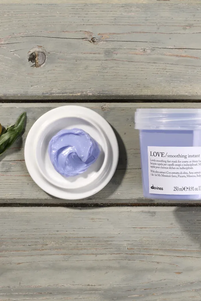 LOVE мгновенно разглаживающая маска для волос