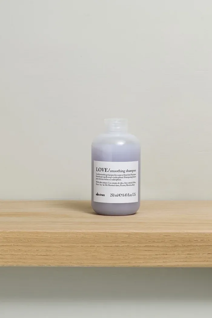 LOVE шампунь для разглаживания завитка