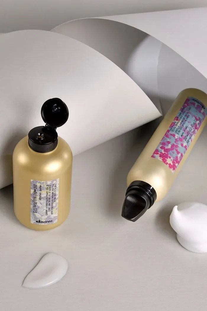 Гель-масло для мягкой фиксации локонов и кудрей