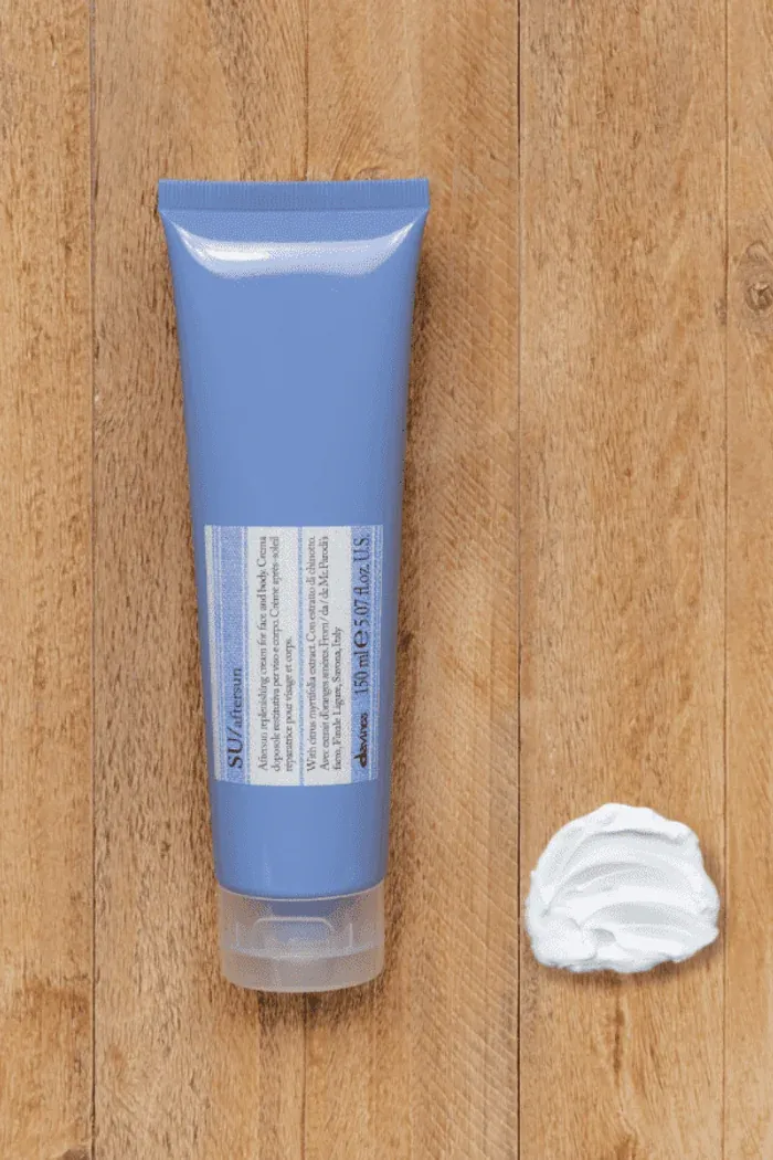 SU восстанавливающий крем после солнца для лица и тела