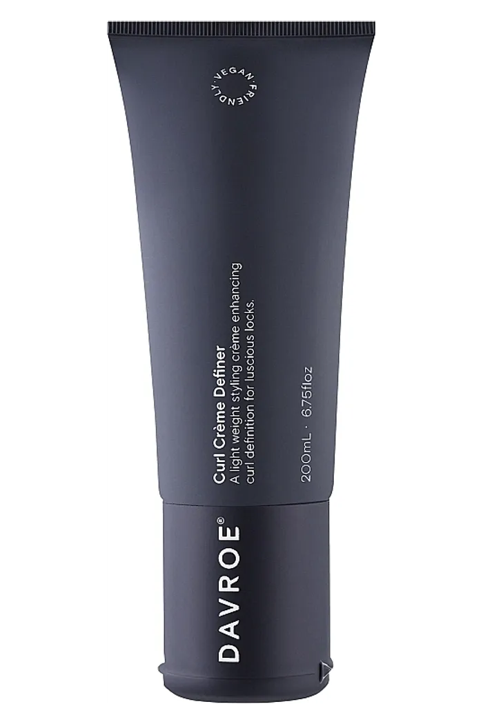 Легкий крем для укладки вьющихся волос